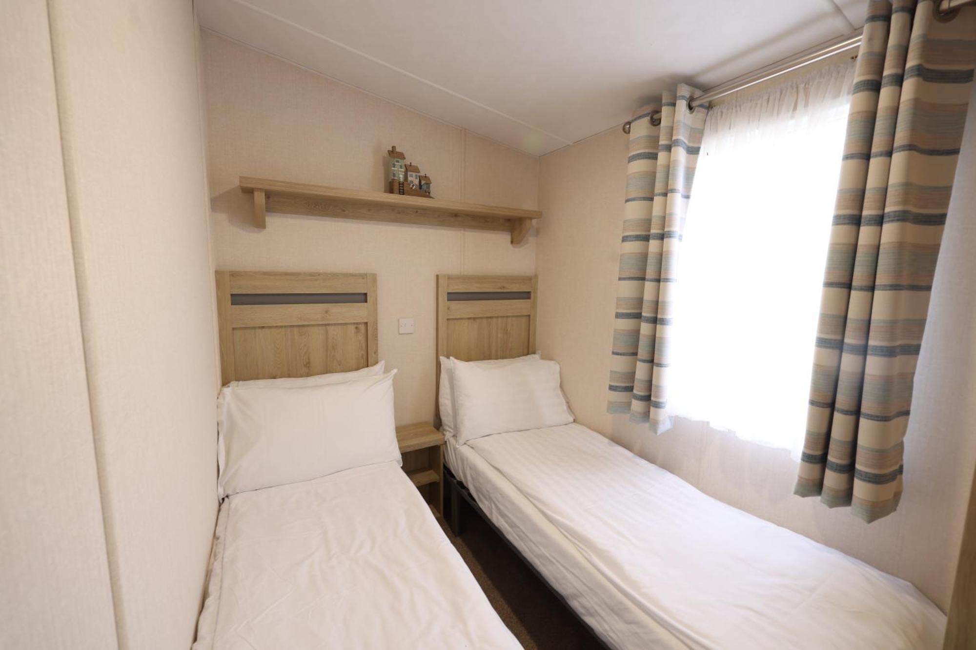 Mercury Yacht Harbour And Holiday Park Bursledon المظهر الخارجي الصورة
