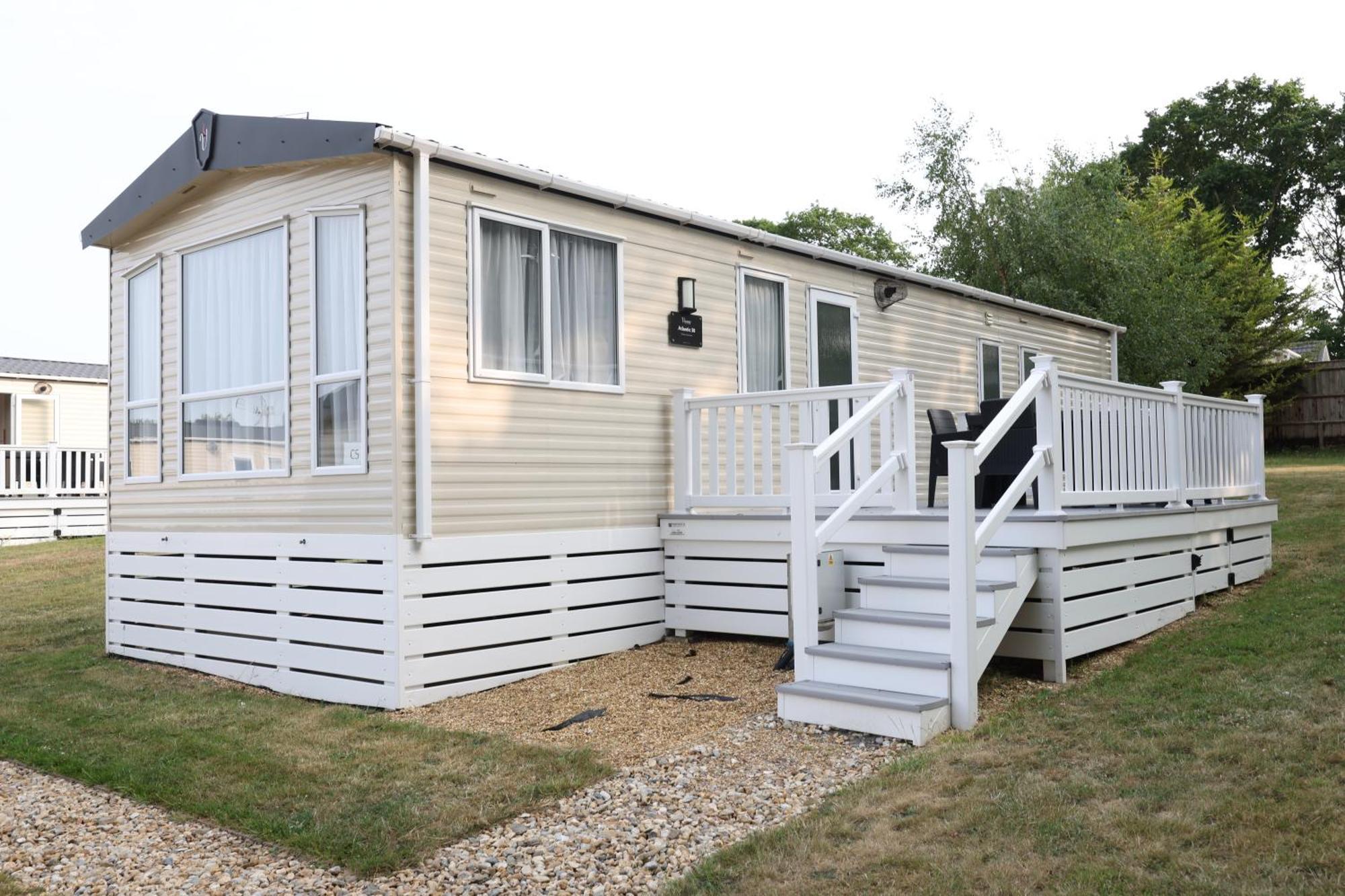 Mercury Yacht Harbour And Holiday Park Bursledon المظهر الخارجي الصورة