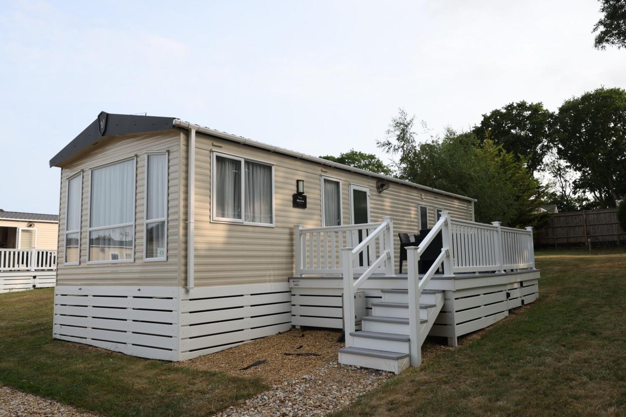 Mercury Yacht Harbour And Holiday Park Bursledon المظهر الخارجي الصورة