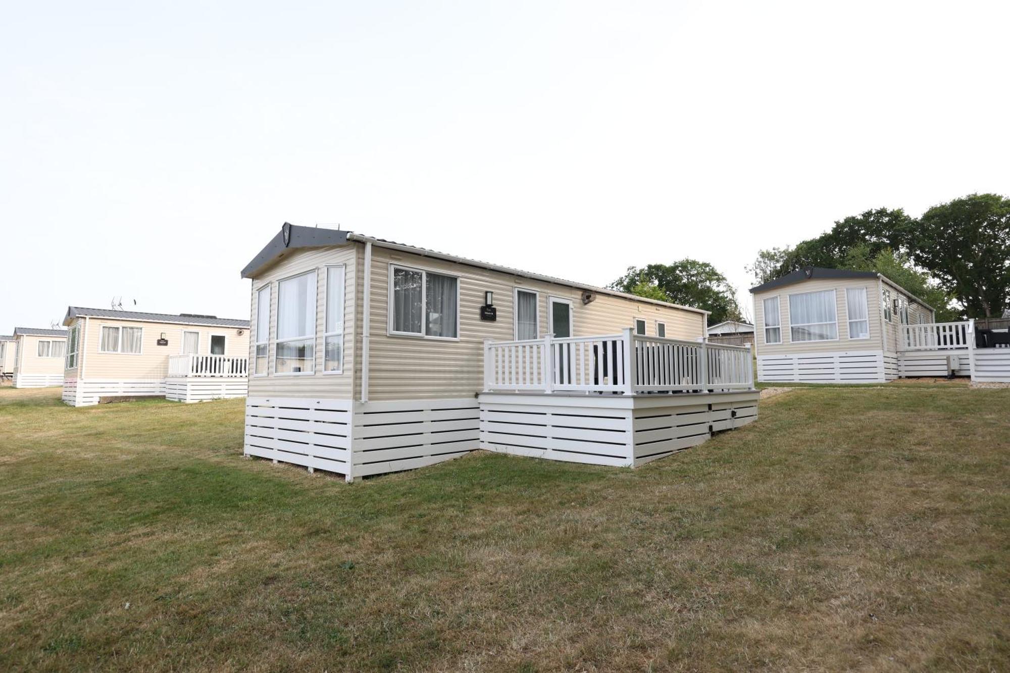 Mercury Yacht Harbour And Holiday Park Bursledon المظهر الخارجي الصورة